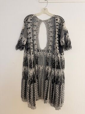 Embroidered Open-Back Black and Cream Beach Cover-up